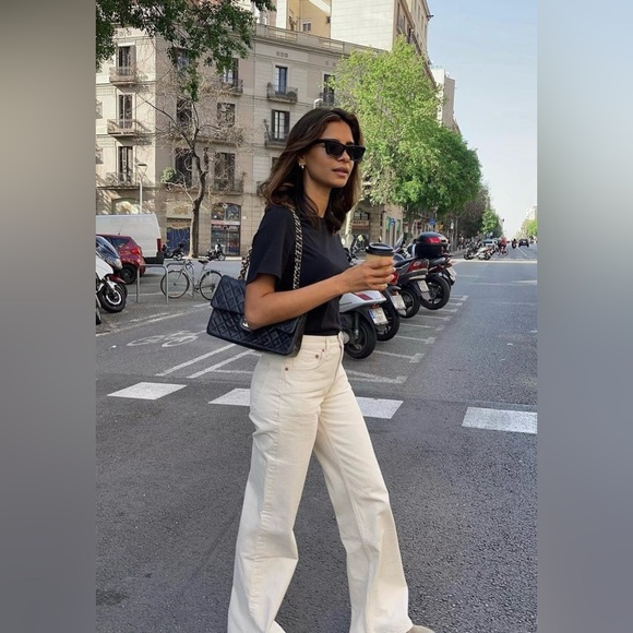 Calfskin leather black gold chain bag - Picture 11 of 11